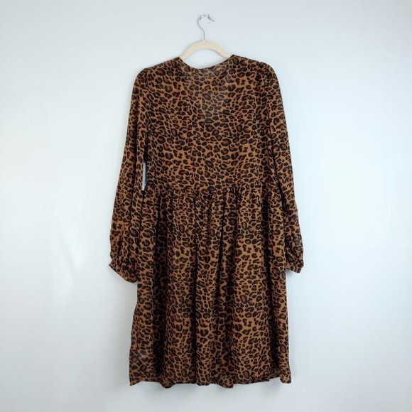Leopard Print Dress Size Medium NWT - Picture 2 of 10